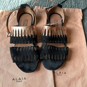Authentic ALAIA sandals. Suade and VERY cool size 36.5 Made in Paris